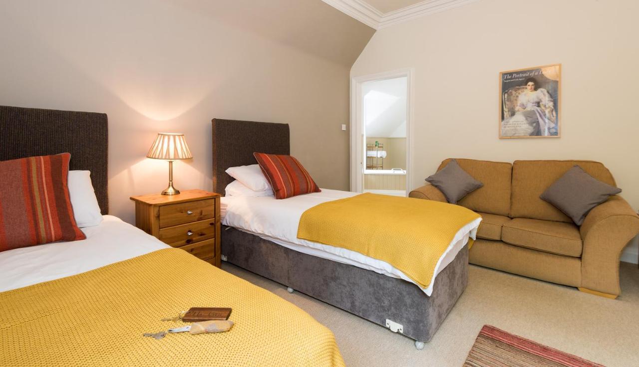Coig Na Shee Guest House Newtonmore Esterno foto
