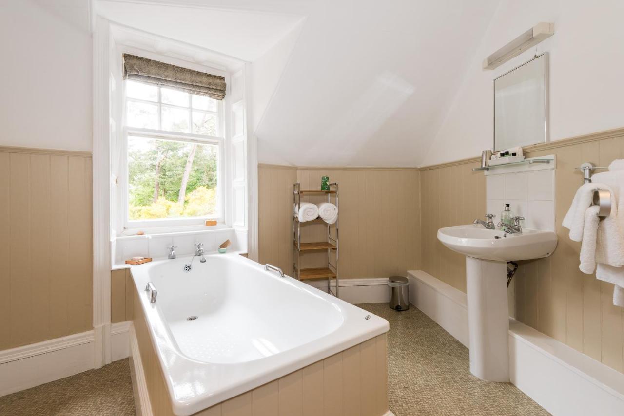 Coig Na Shee Guest House Newtonmore Esterno foto
