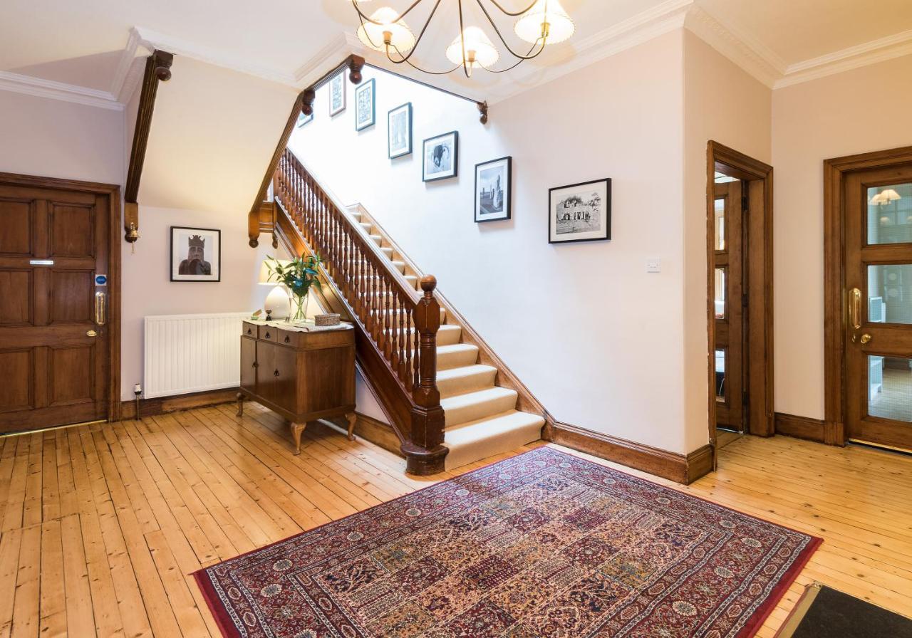 Coig Na Shee Guest House Newtonmore Esterno foto