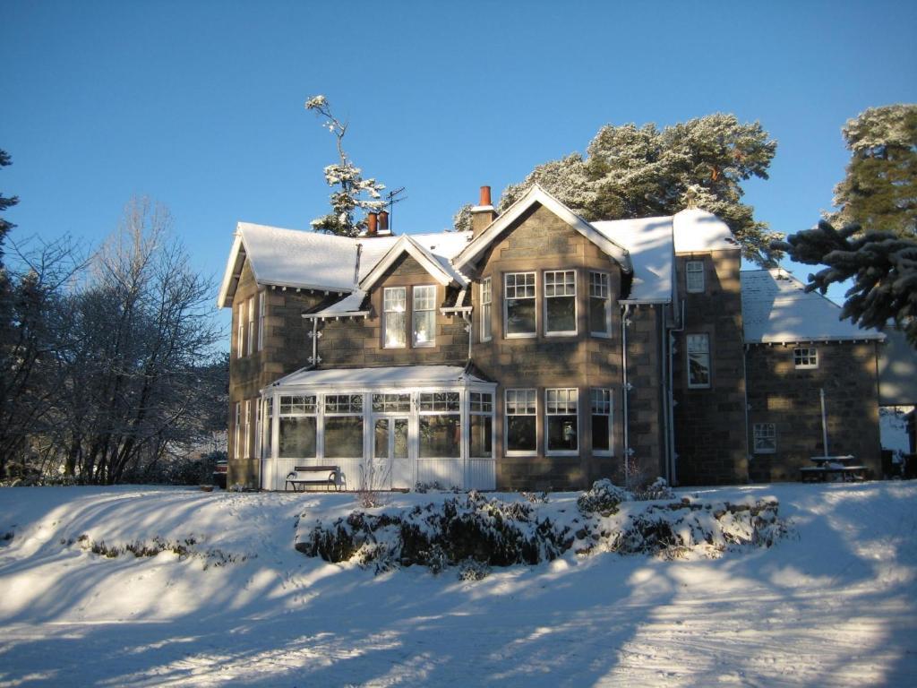 Coig Na Shee Guest House Newtonmore Esterno foto