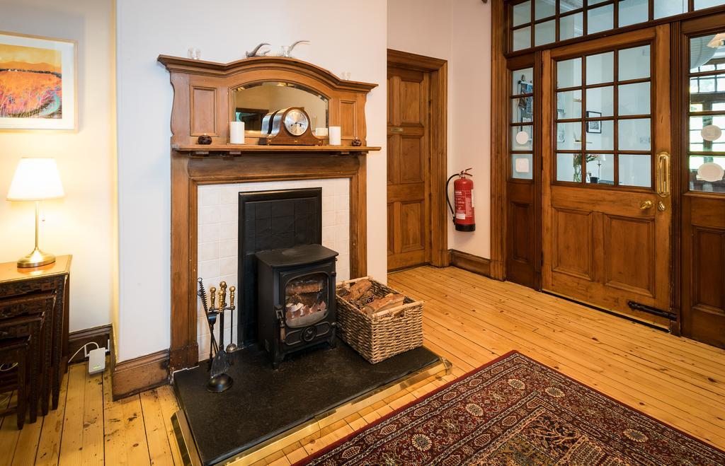 Coig Na Shee Guest House Newtonmore Esterno foto